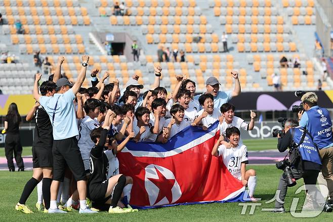 23일 오후 경기 수원시 수원종합운동장에서 열린 2025-2026 아시아축구연맹(AFC) 여자 챔피언스리그(AWCL) 결승 북한 내고향여자축구단과 도쿄 베르디의 경기에서 2026.5.23 ⓒ 뉴스1 박지혜 기자