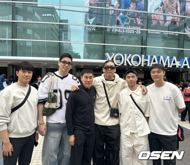 [사진] 이현중 응원을 위해 일본을 찾은 KBL 우승팀 KCC