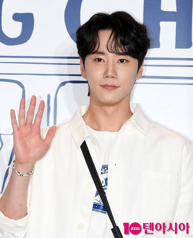 '유키스 출신' 이준영이 아이돌 출신 배우들에 대한 생각을 고백했다./사진=텐아시아DB