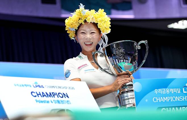 새 시즌 개막전에서 우승한 김가영(PBA 제공)