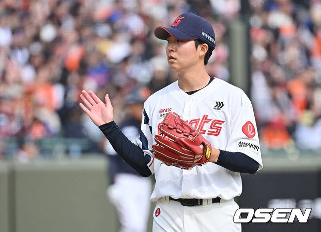 [OSEN=부산, 이석우 기자] 롯데 자이언츠 쿄야마 / foto0307@osen.co.kr