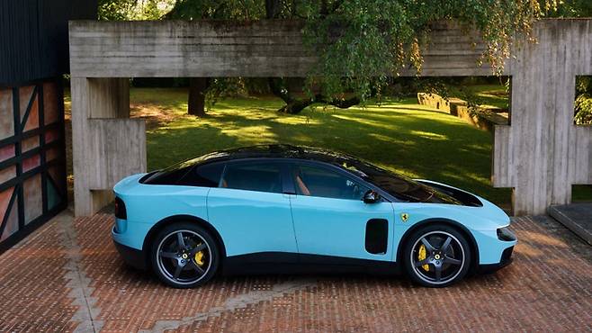 페라리 루체 [Ferrari]
