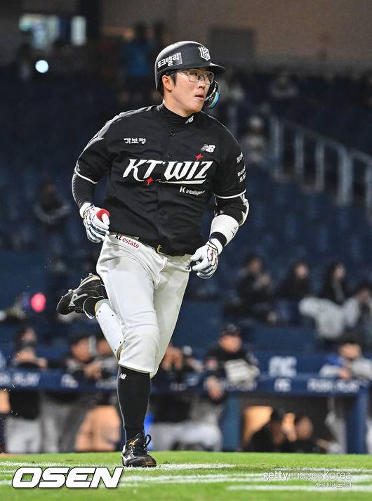 [OSEN=창원, 이석우 기자] KT 위즈 허경민 019 2026.04.14 / foto0307@osen.co.kr