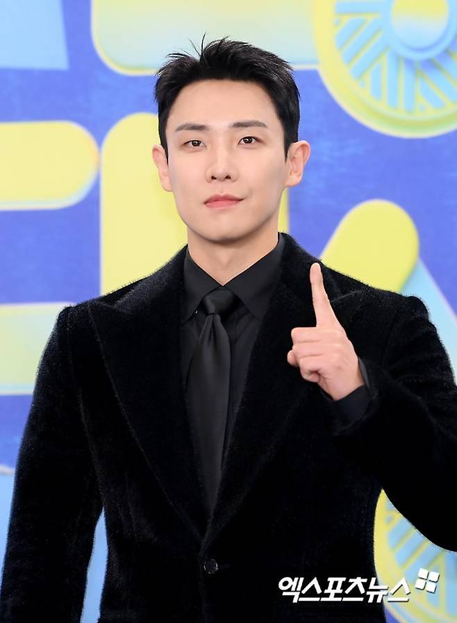 엑스포츠뉴스DB 이준