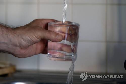 수돗물 [EPA=연합뉴스 자료사진. 재판매 및 DB 금지]