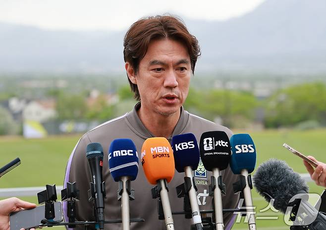홍명보 대한민국 축구대표팀 감독이 29일(현지시간) 미국 유타주 헤리먼에 위치한 자이언스뱅크 트레이닝센터에서 인터뷰를 하고 있다. 2026.5.30 ⓒ 뉴스1 임세영 기자
