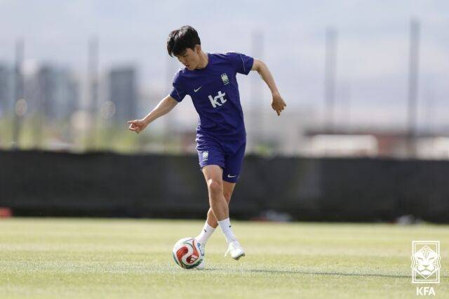 황인범이 29일 미국 솔트레티크시티에서 대한민국 축구대표팀의 전지훈련을 진행하고 있다./대한축구협회 제공