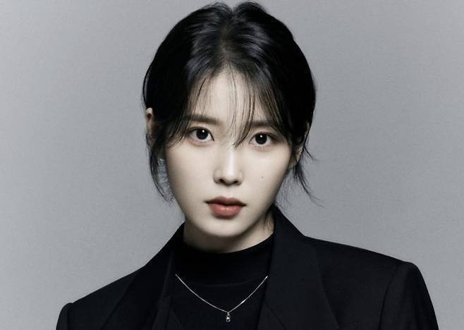가수 겸 배우 아이유. EDAM엔터테인먼트 제공
