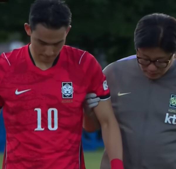 조유민 부상 장면. 출처=KFA TV 영상 캡쳐