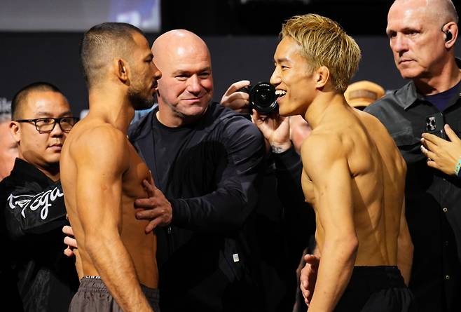 알레샨드리 판토자(왼쪽)와 아사쿠라 카이. 사진=UFC