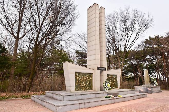 ▲ 수원 팔달산 3·1 독립기념탑·대한민국독립기념비. /사진제공=수원특례시
