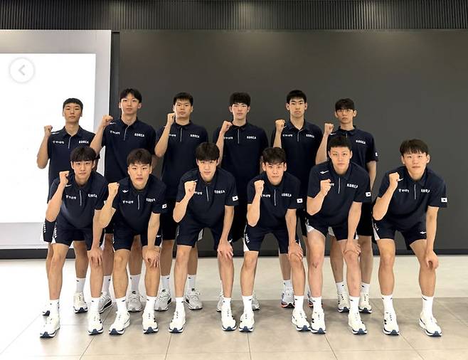 [서울=뉴시스] 한국 남자 U-18 농구 대표팀. (사진=대한민국농구협회 SNS 캡처) photo@newsis.com *재판매 및 DB 금지
