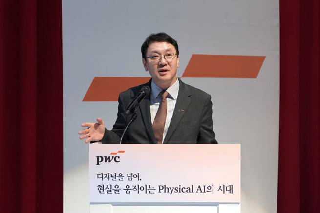 2일 서울 용산구 아모레홀에서 열린 PwC 포럼에서 문홍기 PwC컨설팅 대표가 기조 발언을 하고 있다.(제공=삼일PwC)
