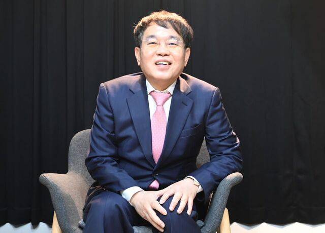남은호 경제플러스 대표가 2일 서울 여의도 국민일보 스튜디오에서 인터뷰하고 있다.