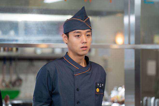 티빙 오리지널 ‘취사병 전설이 되다’의 스틸컷. 사진 제공=티빙