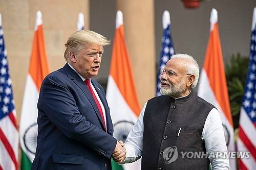 트럼프 미국 대통령(왼쪽)과 모디 인도 총리 [AP 연합뉴스 자료사진. 재판매 및 DB 금지]