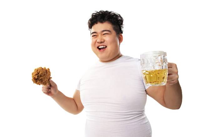 젊은층에서도 심장병 발병률이 증가하고 있다. 젊은이들도 건강한 식습관과 꾸준한 운동 등으로 심장 건강을 유지하는 데 신경을 써야 한다. 사진=클립아트코리아