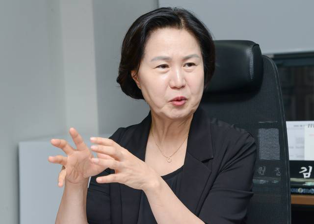 김수영 한국노인인력개발원 원장이 지난 2일 브릿지경제와 인터뷰를 진행하고 있다. 이철준 기자