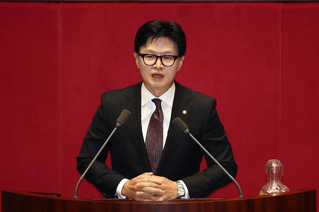 한동훈 무소속 의원이 5일 서울 여의도 국회에서 열린 본회의에서 당선 인사를 하고 있다. 2026.06.05 뉴시스
