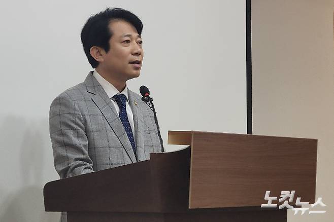 민주당 이강일 국회의원. 박현호 기자