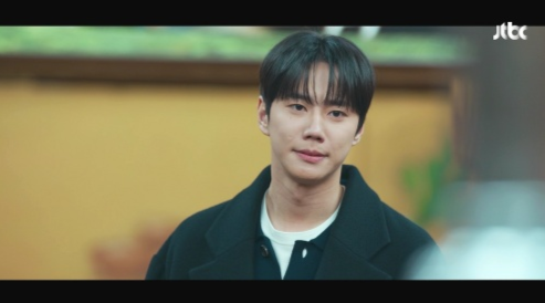 사진ㅣJTBC ‘신입사원 강회장’