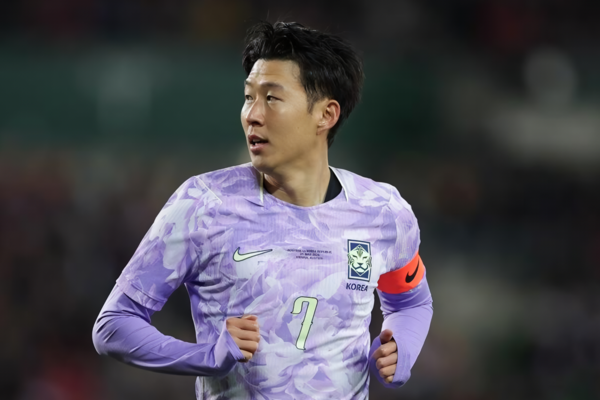 오스트리아 빈 에른스트 하펠 스타디움에서 열린 한국 축구 국가대표팀과 오스트리아의 평가전을 치르고 있는 손흥민. 대한축구협회 제공