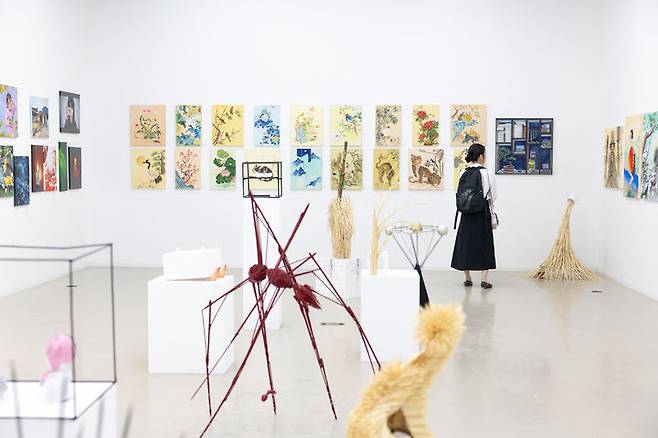 [서울=뉴시스] 경희대가 미술대학 개교 60주년을 기념해 '2026 미술대학 첫걸음 展'을 열었다. (사진=경희대 제공) 2026.06.09. photo@newsis.com *재판매 및 DB 금지