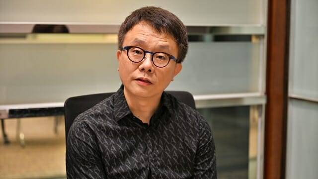 톰 예 PM은 ”AI 시대에 고성능 모니터 수요가 더 커질 것”이라고 설명했다. (사진=공동취재단)
