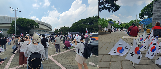 10일 서울 송파구 올림픽공원 핸드볼경기장 앞에서 6·3 지방선거 투표용지 부족 사태에 항의하는 시민들이 태극기와 성조기 등을 들고 시위를 이어가고 있다. 사진=최승한 기자