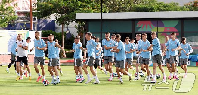 체코 축구 국가대표팀 선수들이 2026 북중미 월드컵 한국과의 조별리그 1차전을 하루 앞둔 10일(현지시간) 멕시코 과달라하라 인근 스포츠 아레나에서 훈련을 하고 있다. 2026.6.11 ⓒ 뉴스1 박지혜 기자