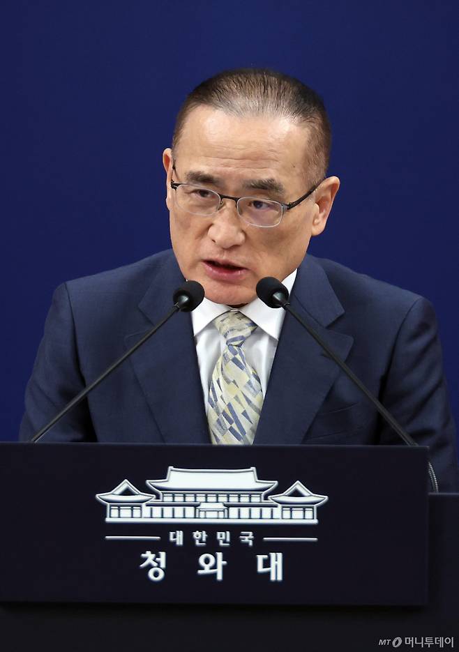 [서울=뉴시스] 고범준 기자 = 위성락 국가안보실장이 5일 청와대 춘추관에서 이재명 대통령의 순방 일정 관련 브리핑을 하고 있다. (청와대통신사진기자단) 2026.06.05. bjko@newsis.com /사진=