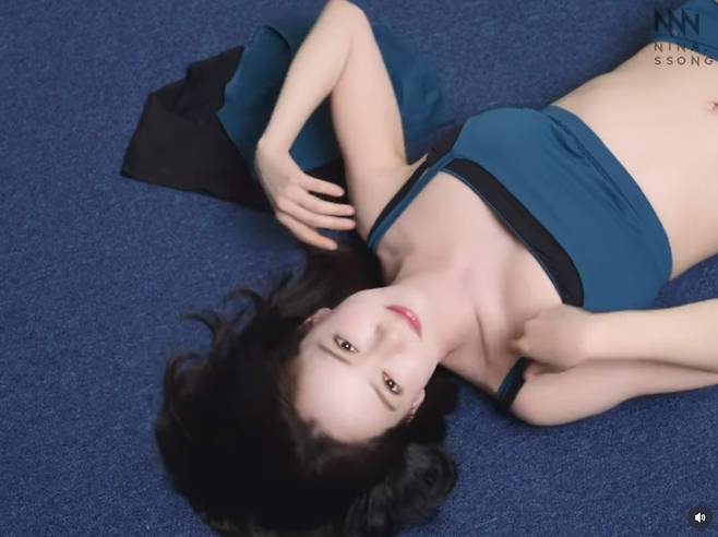 On the 10th, Song Ji-hyo shared a new lingerie pictorial for her brand via social media, declaring 2026 NEW IN.In the video and photos, she showcased various lingerie products with a confident and lively vibe.Song Ji-hyo also transformed into a hip look by pairing just a bra top over jeans.Song Ji-hyo launched her lingerie brand last year after eight years of preparation. At the time, she appeared on the YouTube channel Jim Jong-guk and stated, For eight years, I consistently thought about it, looked at fabrics, and tried doing it on my own. Sewing is a hobby for me, but I felt I absolutely couldnt manage it on my own, so I started a company. She added, While lingerie meant for show is nice for special occasions, I thought that since the lingerie I wear daily is the first thing I put on, it should be comfortable and have a great fit.Song Ji-hyos lingerie brand has even opened global stores in Indonesia, the Philippines, Malaysia, Thailand, Vietnam, Taiwan, Hong Kong, and China.