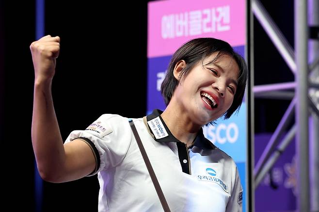 우승을 확정하고 환호하는 스롱 피아비 [PBA 제공. 재판매 및 DB 금지]