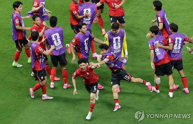 11일(현지시간) 멕시코 사포판 과달라하라 스타디움에서 열린 2026 북중미 월드컵 A조 1차전 한국과 체코의 경기. 후반 황인범이 동점골을 넣은 뒤 기뻐하고 있다.(사진=연합뉴스)