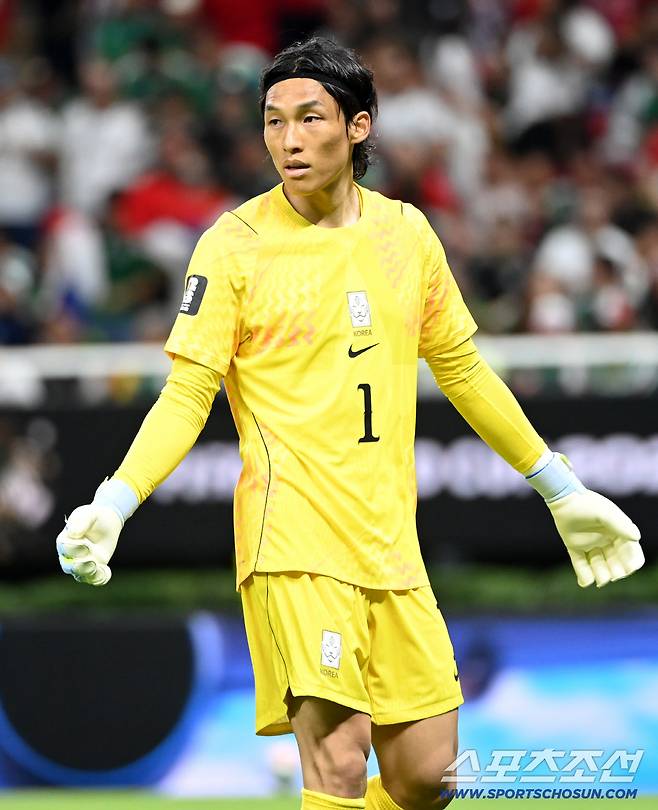 12일(한국시각) 멕시코 과달라하라 사포판의 에스타디오 과달라하라에서 열린 2026 북중미월드컵 대한민국과 체코의 경기. 상대 슛팅을 막아낸 김승규가 상황을 지켜보고 있다. 사포판(멕시코)=허상욱 기자wook@sportschosun.com/2026.06.12/