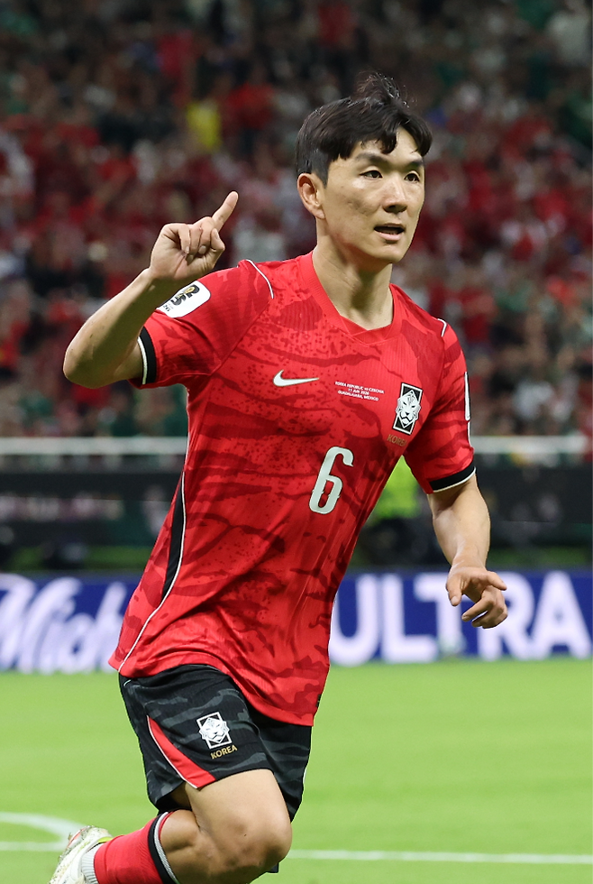 11일(현지시간) 멕시코 사포판 과달라하라 스타디움에서 열린 2026 북중미 월드컵 A조 1차전 한국과 체코의 경기. 후반 황인범이 골을 넣은 뒤 세리머니를 하고 있다. 사진=연합뉴스 제공
