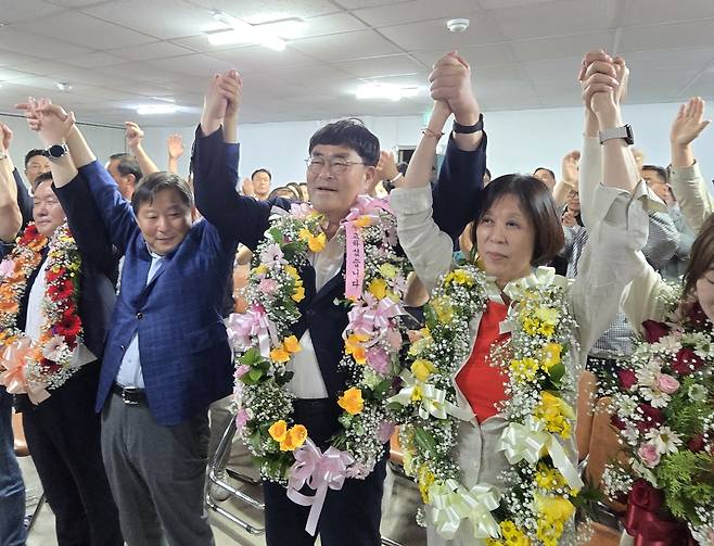 재선에 성공한 박상수 시장 [연합뉴스 자료사진]