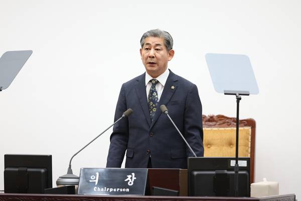 9대 인천시의회 후반기 의장을 맡은 정해권 의원은 6·3 지방선거에서 264표 차 신승을 거둬 재선에 성공했다. /인천시의회 제공