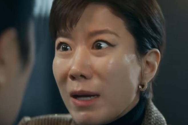 출처:JTBC '신입사원 강회장'