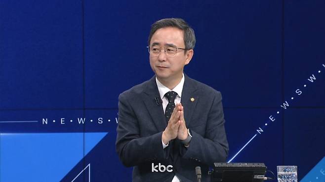 ▲ 12일 KBC '뉴스와이드'에 출연한 임문영 더불어민주당 광주 광산구을 국회의원