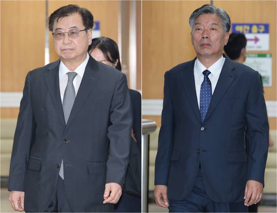 서훈 전 청와대 국가안보실장(왼쪽)과 김홍희 전 해양경찰청장. 〈사진=연합뉴스〉