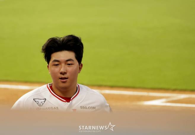 [포토]'김민준 뺨 어루만지는' 조형우