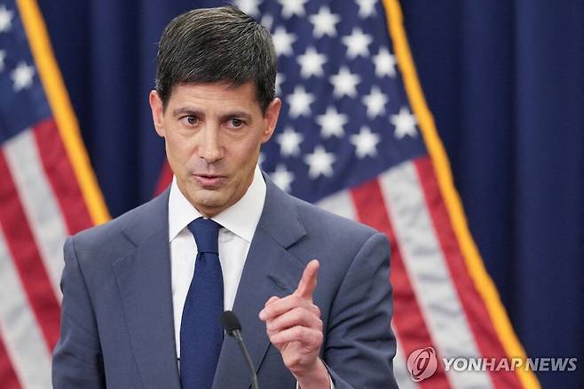 연준은 17일(현지시간) 종료된 FOMC 회의를 통해 기준금리를 현재의 연 3.50~3.75%로 유지하기로 결정했다. /연합뉴스