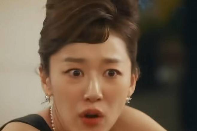 출처:JTBC '신입사원 강회장'