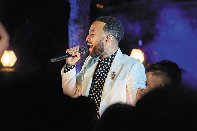 컬렉션 런칭을 기념하는 싱어송라이터 존 레전드(John Legend)의 공연. /까르띠에 제공