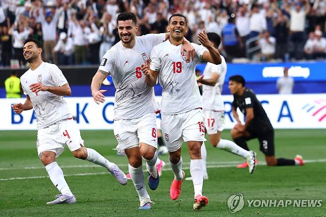뉴질랜드 전에서 동점 골을 넣고 기뻐하는 이란 선수들 [AP=연합뉴스]
