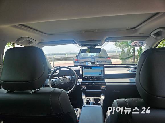 토요타 올 뉴 RAV4 PHEV 실내 디자인 [사진=설재윤 기자]