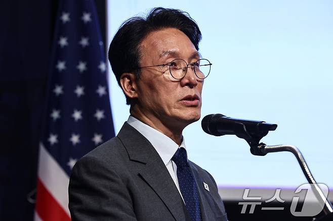 김민석 국무총리가 21일 서울 용산구 그랜드하얏트에서 열린 한미우호 평화 컨퍼런스에서 축사를 하고 있다. 2026.6.21 ⓒ 뉴스1 김도우 기자