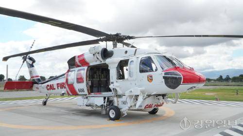 ◇캘리포니아주 치노 프라도 헬기 기지(Chino Prado Helitack Base)의 출동 대기 중인 608번 헬리곱터. 미국 로스앤젤레스=김태훈기자