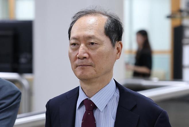 법정 향하는 이완규 전 법제처장/사진=연합뉴스